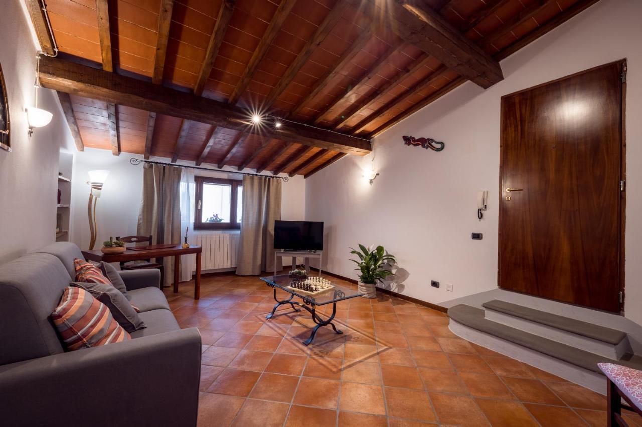 Tognazzi Casa Vacanze - Casa Vico Zambra Екстер'єр фото